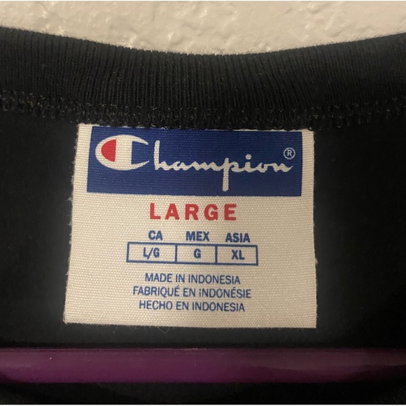 Men’s Large Champion T-shirt Red White and Blue - Picture 3 of 3